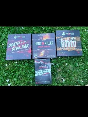 Hunt A Killer Home Mystery Game Set
